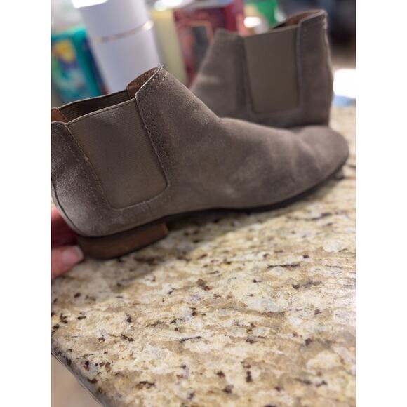 Frye Women 7M Misty Chelsea Boot Slip On Taupe Bootie Ankle Suede Casual Shoe - Picture 10 of 12